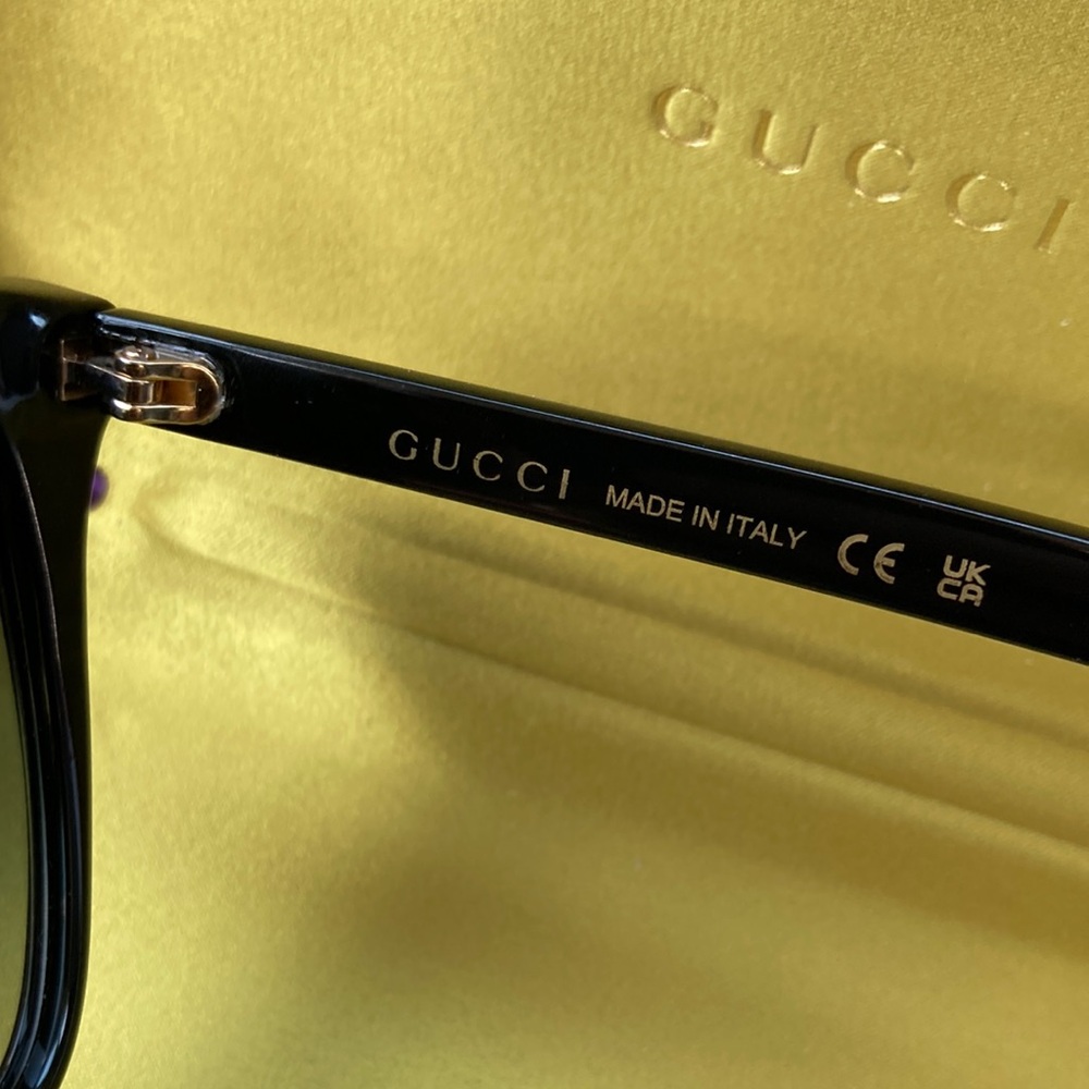 Gucci Black Square Sunglasses - Picture 9 of 9